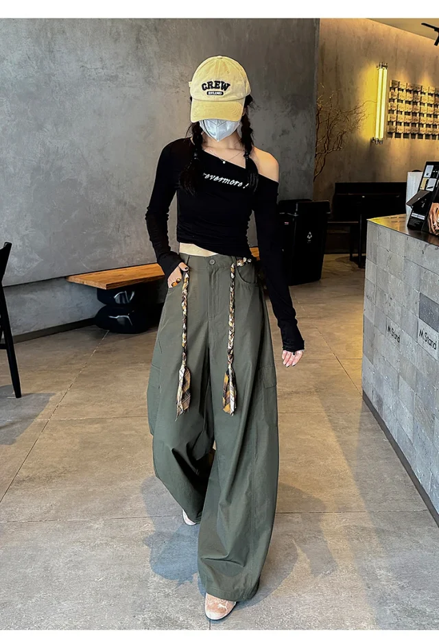 2025 Women's High-Waist Baggy Wide-Leg Cargo Pants Detail