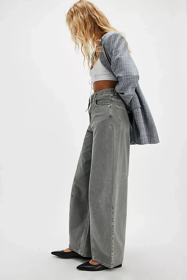 Women's Loose Straight Leg Jeans 2025 Detail