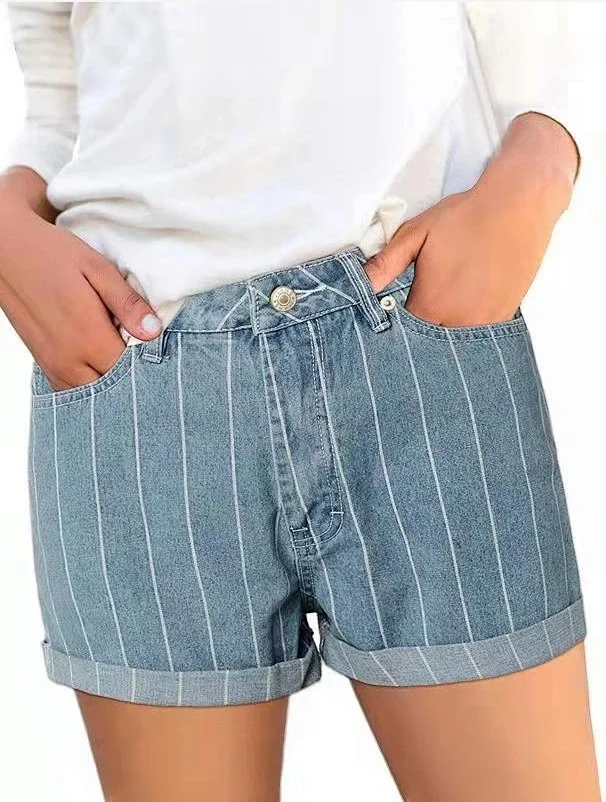 High-waisted Striped Cuffed Denim Shorts for Women Detail