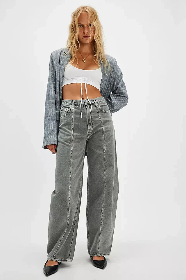 Women's Loose Straight Leg Jeans 2025 Detail