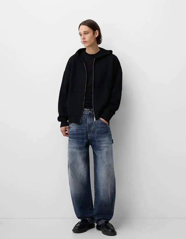 Men's Retro Slim Fit Mid - Rise Jeans Detail