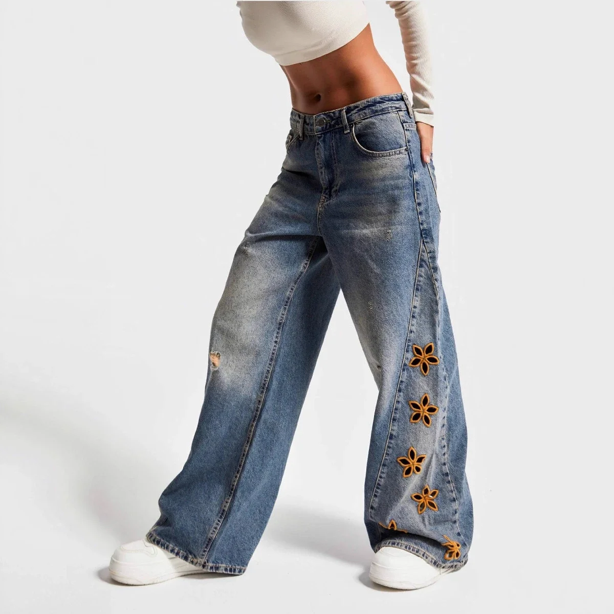 Amazon's Hit: Embroidered High-Waisted Loose Jeans for Women