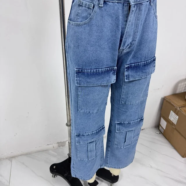 Retro Wide-Leg Denim Jeans Detail