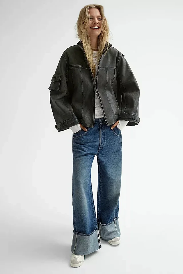 Retro High-Waisted Loose Jeans for Women Detail