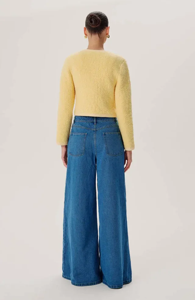 Women's High-Waist Flared Jeans Detail