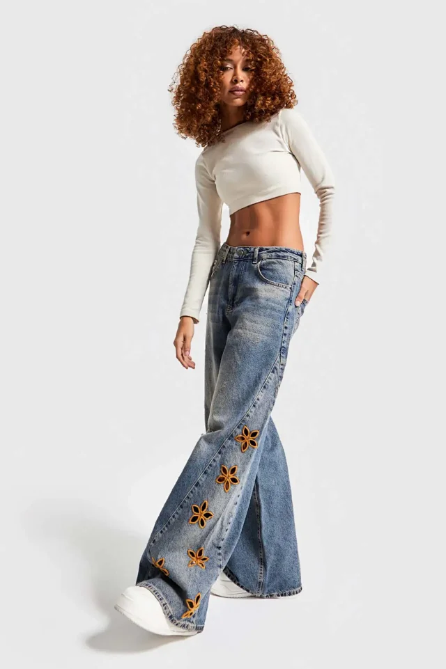 Amazon's Hit: Embroidered High-Waisted Loose Jeans for Women Detail