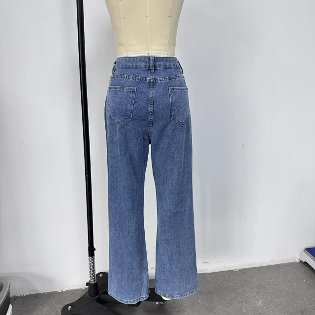 Vintage Wide-Leg Jeans for Women Detail