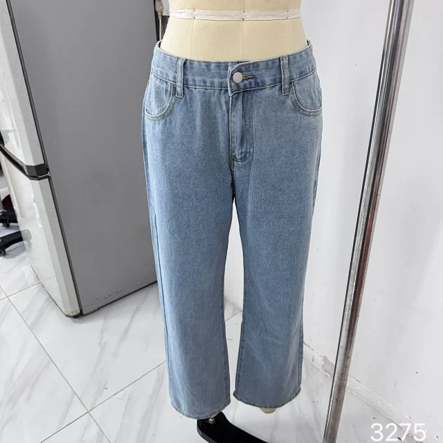 Vintage Loose Wide - Leg Jeans Detail