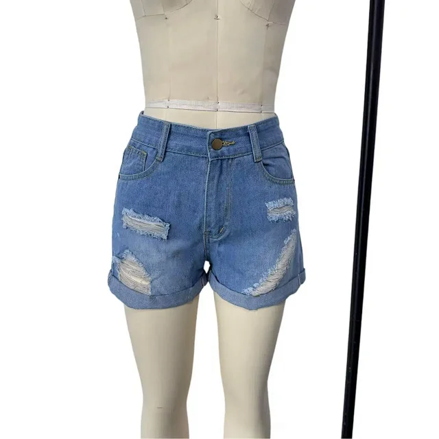 Plus-Size Retro Y2K Denim Shorts Detail