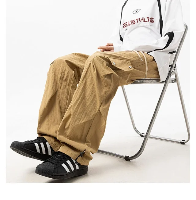 2025 Summer Men's Khaki Parachute Pants Detail