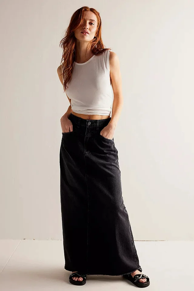 Summer Loose Straight Denim Midi Skirt Detail