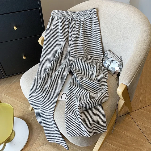 2025 Fall Women's Zebra Wide-leg Pants Detail