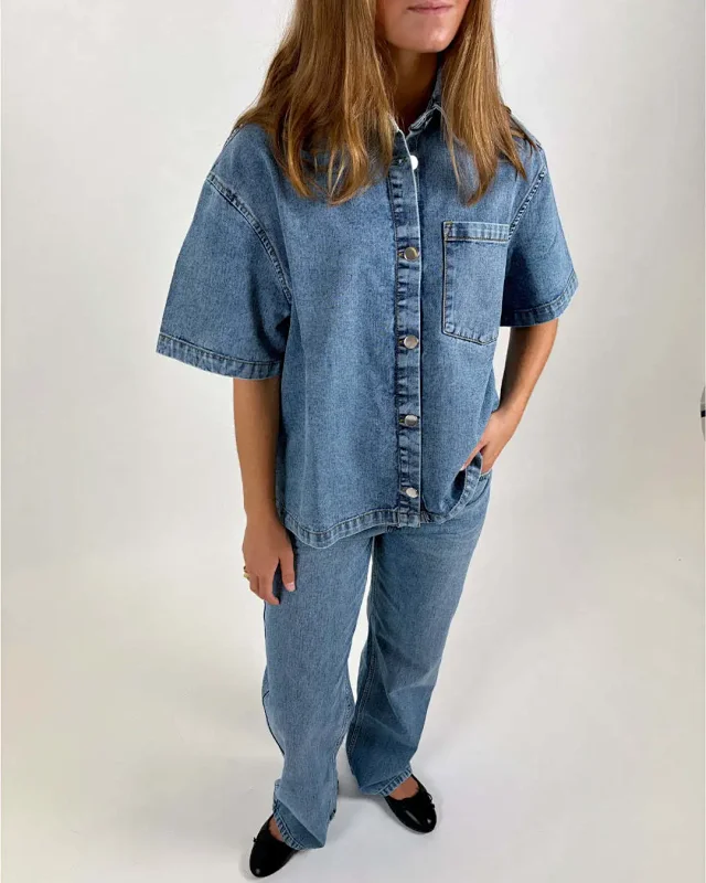 2025 Summer Retro Denim Short-Sleeve Shirts for Women Detail