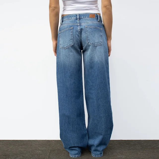 Retro Gray Distressed Wide-Leg High-Waist Jeans Detail