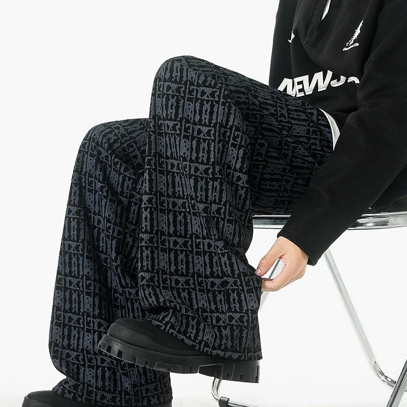 Men's Corduroy Joggers: Vintage American Style