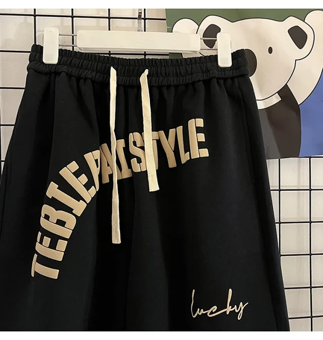 Men's Foam Print Shorts Detail