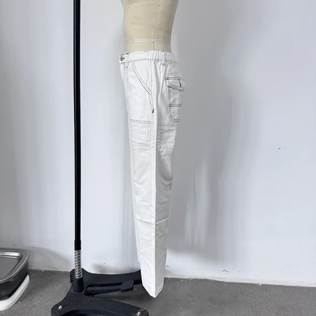 Stylish Slim-fit Jeans for Women (EU/US Imported) Detail