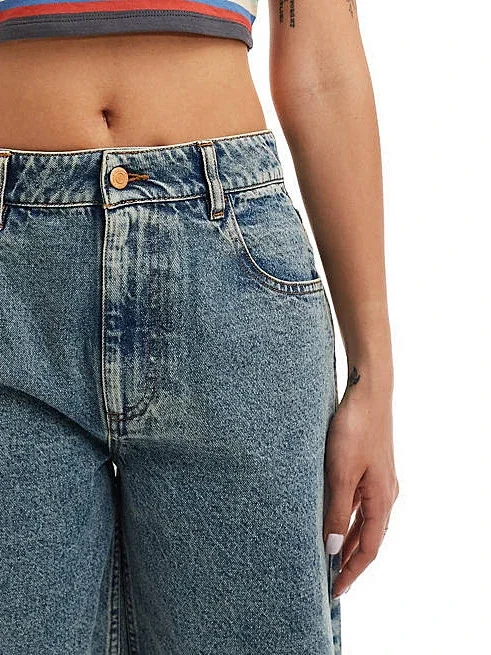 Loose Retro Denim Shorts for Ladies Detail