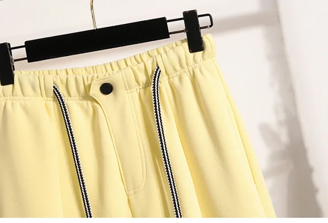 European-style Scimitar Pants Spring 2025 New Detail