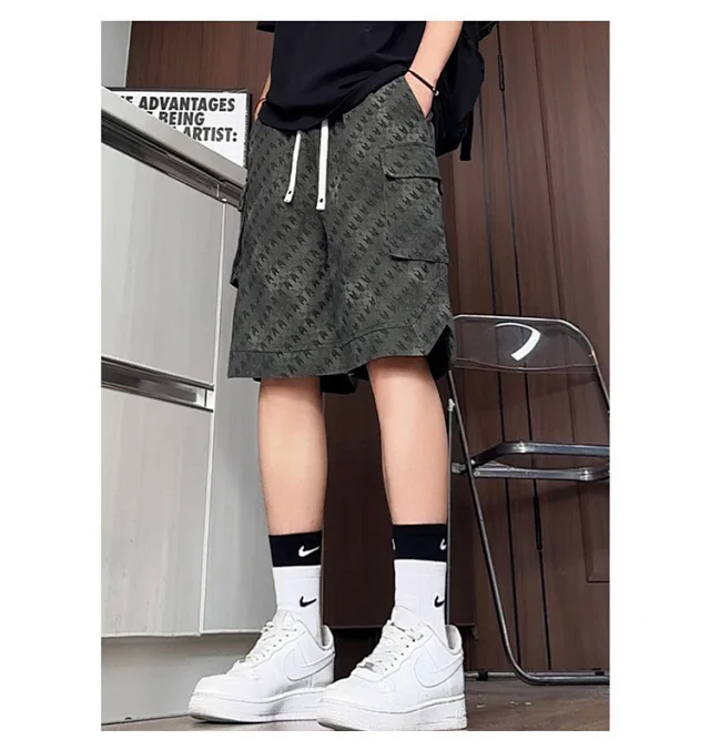 Men's Summer Printed Cargo Shorts Detail