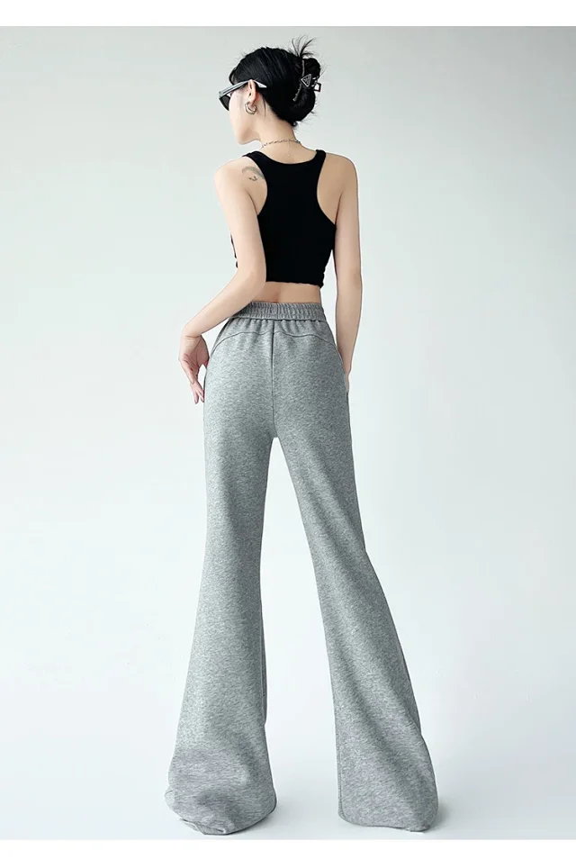2025 Fall Women's Maillard Horseshoe Pants - High-Waisted, Slimming, American Micro-Flare Long Pants Detail