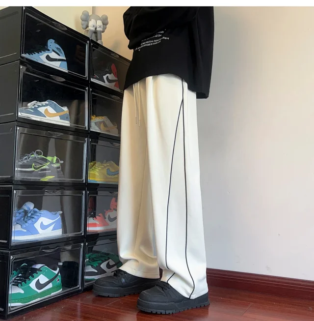 Men's White Hip Hop Oversize Pants Detail