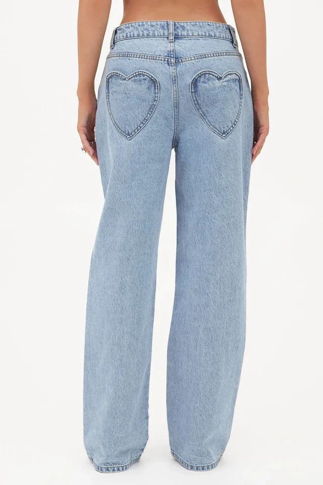 Women's Loose High - Waist Jeans Detail