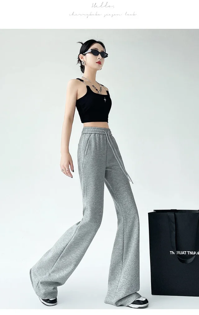 2025 Fall Women's Maillard Horseshoe Pants - High-Waisted, Slimming, American Micro-Flare Long Pants Detail
