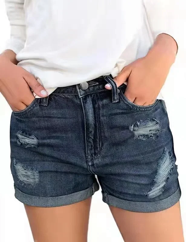 Plus-Size Retro Y2K Denim Shorts Detail