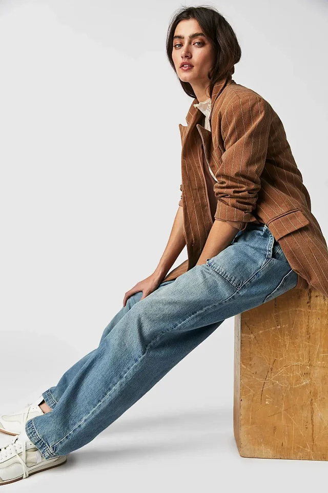 Stylish Slim-fit Jeans for Women (EU/US Imported) Detail
