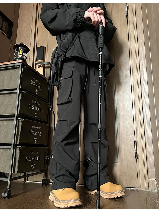Men's Spring Hiphop Vintage Straight Cargo Pants Detail