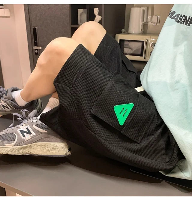 Oversize Men's Summer Athletic Shorts Detail