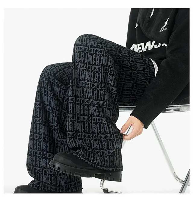 Men's Corduroy Joggers: Vintage American Style Detail