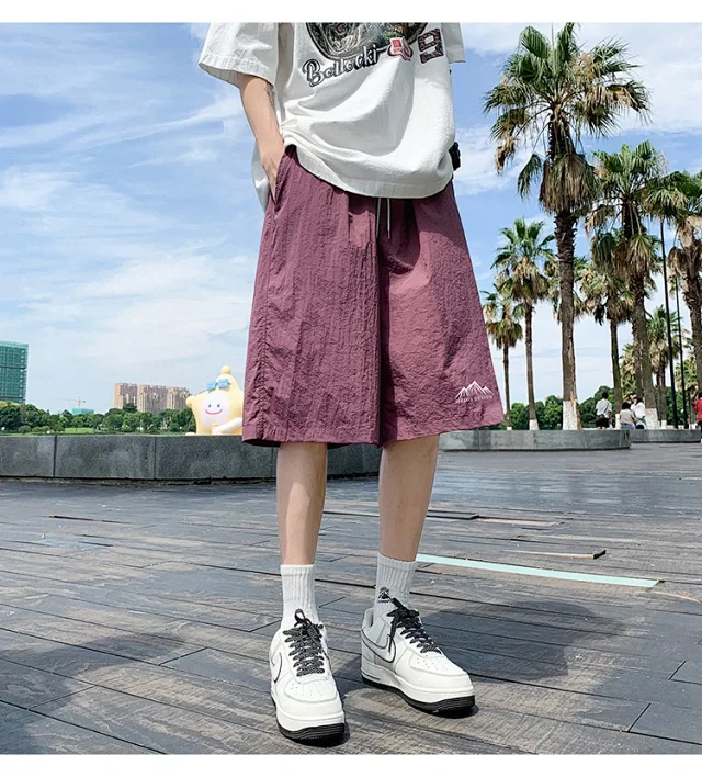 Men's Trendy Loose Ice Silk Shorts 2025 Detail