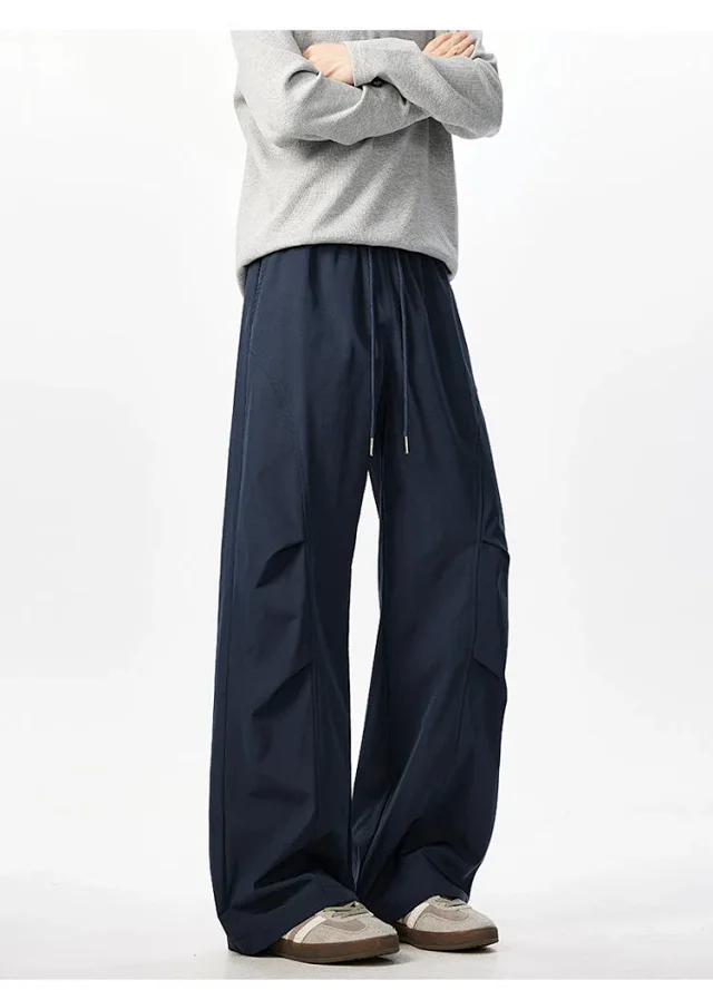 Men's Parachute Pleated Outdoor Pants Detail