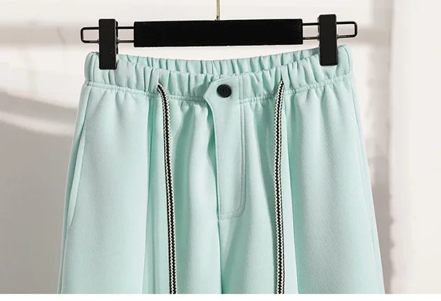 European-style Scimitar Pants Spring 2025 New Detail