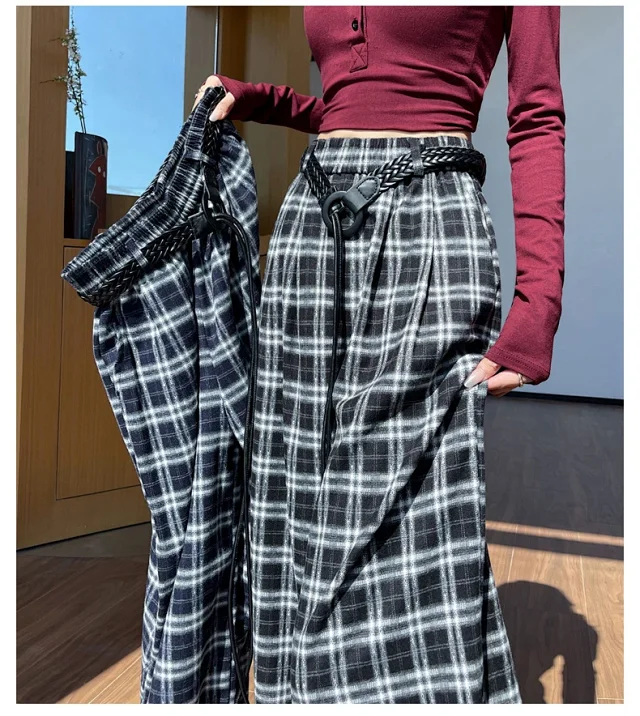 2025 Women's Plaid Wide-Leg Pants Detail