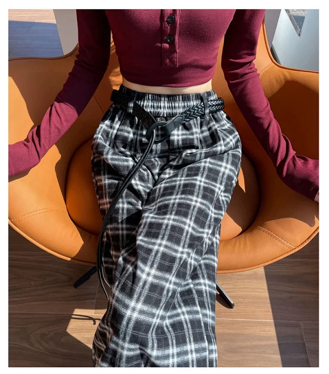 2025 Women's Plaid Wide-Leg Pants Detail