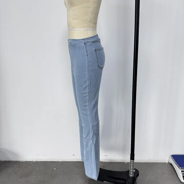 Low - rise Stretch Flare Jeans for Women Detail