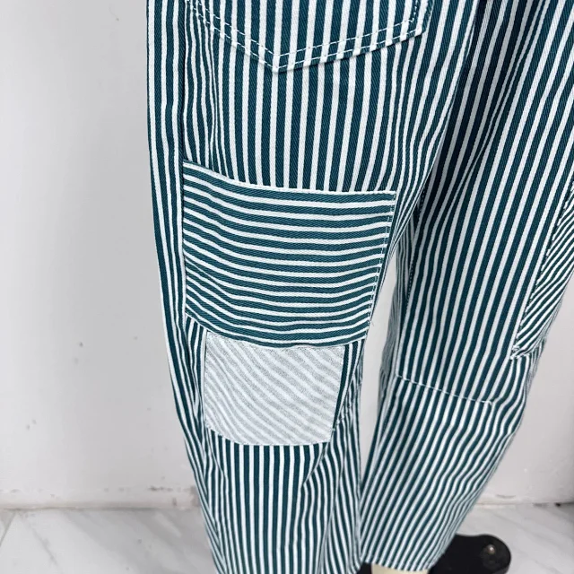 Mid-waist Striped Wide-leg Pants Detail