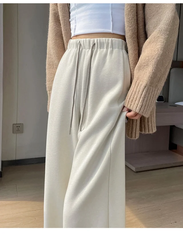 2025 New Autumn/Winter Cashmere Wide-Leg Pants for Women Detail
