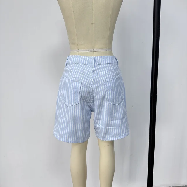 Stylish Loose High - Waist Denim Shorts for Women Detail
