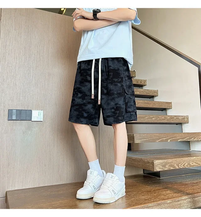 Men's Camo Tie-Dye Breathable Cargo Shorts Detail
