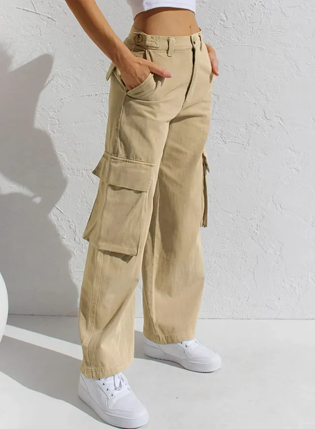 Eaby Multi - Pocket Cargo Jeans for Women Detail