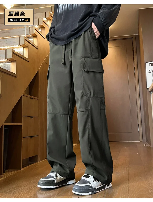 Men's Streetwear Cargo Pants Detail