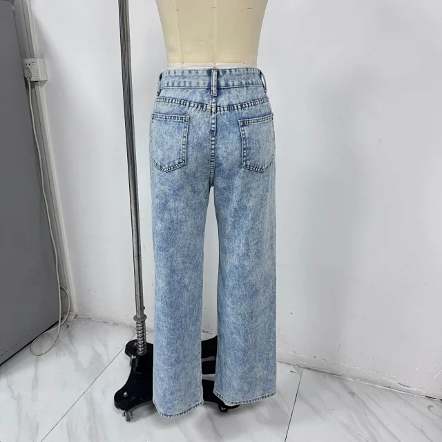 Stylish Slim-fit Jeans for Women Detail