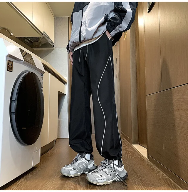 Men's Cream Retro Outdoor Hiking Pants Detail