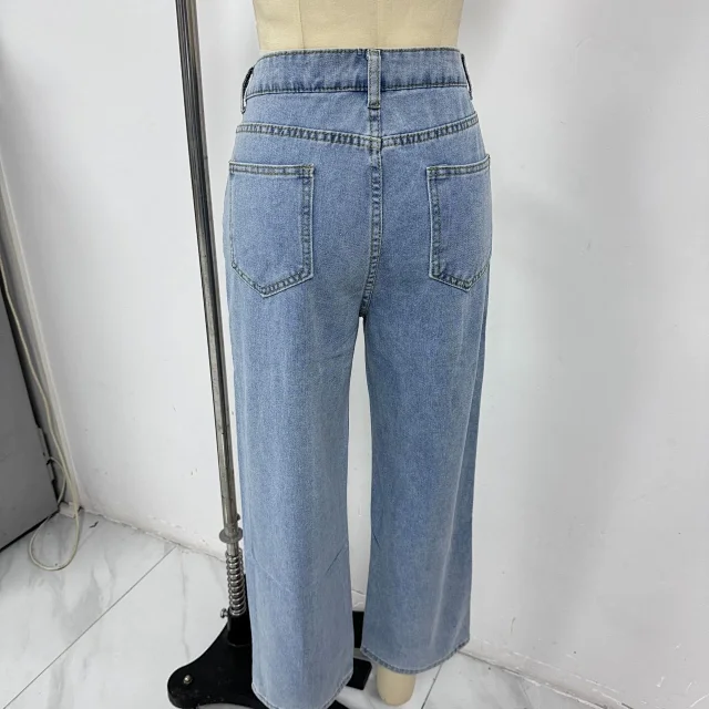 Women's Loose Straight Leg Jeans 2025 Detail