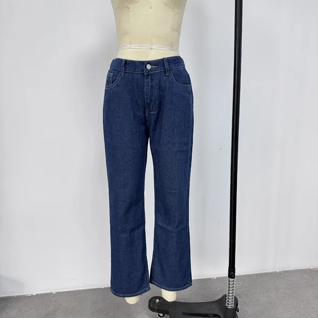 High-Waisted Wide-Leg Denim Jeans for Women Detail
