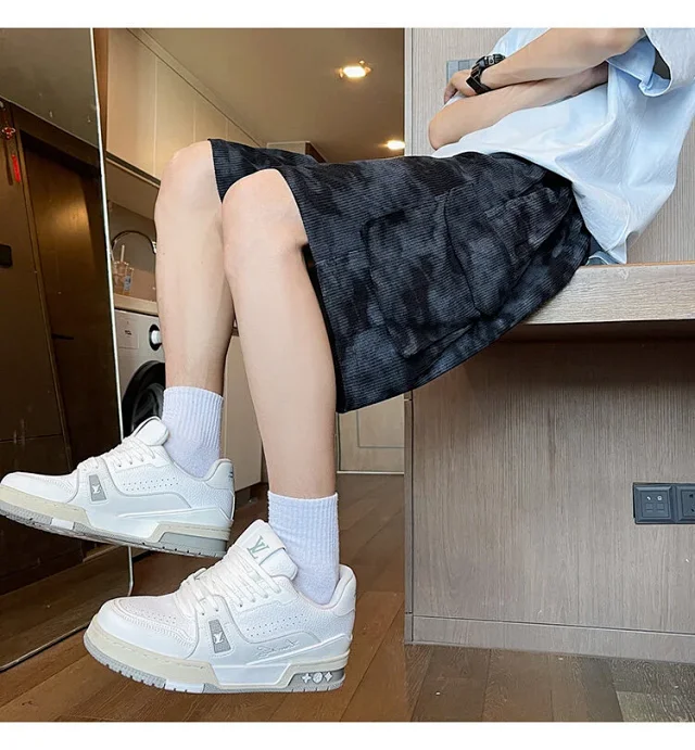 Men's Camo Tie-Dye Breathable Cargo Shorts Detail